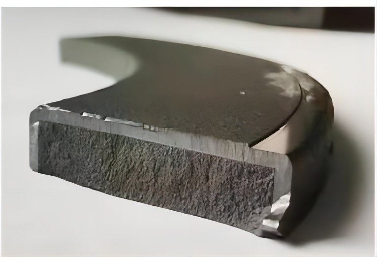 Fab Yield کو زیادہ سے زیادہ کرنا: CVD Solid SiC کیوں کریٹیکل چیمبر کے حصوں کے لیے حتمی انتخاب ہے